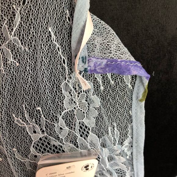 Free People Daphne‎ Blouse in Silver Blue Floral Pattern Blue Size Small NWT - Picture 8 of 10